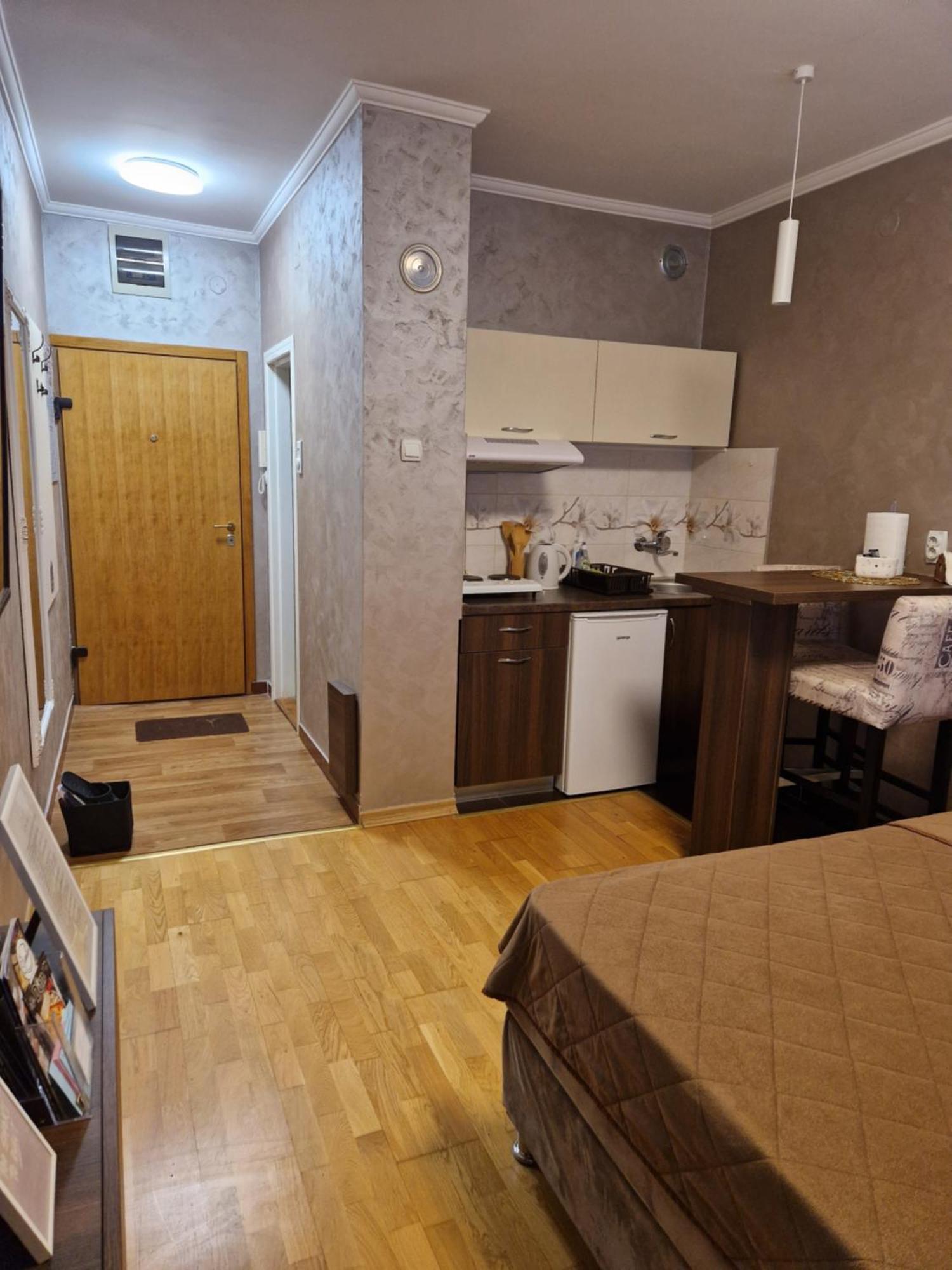 Apartman Studio Diamond Суботица Екстериор снимка